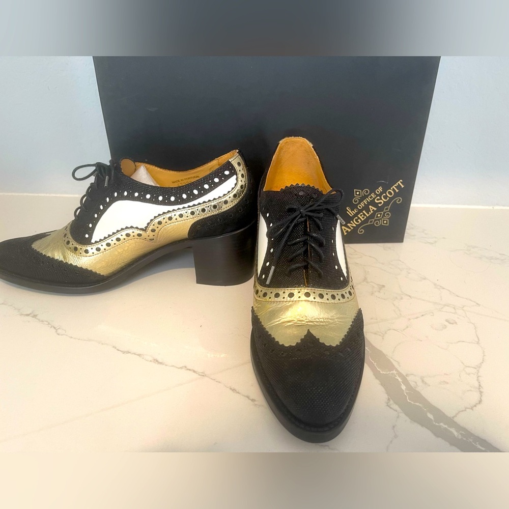 The Office of Angela Scott Oxfords, sz 12, NWT